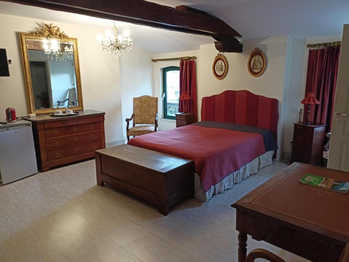 Au Fond De La Cour Bed & Breakfast Veyre-Monton Ngoại thất bức ảnh