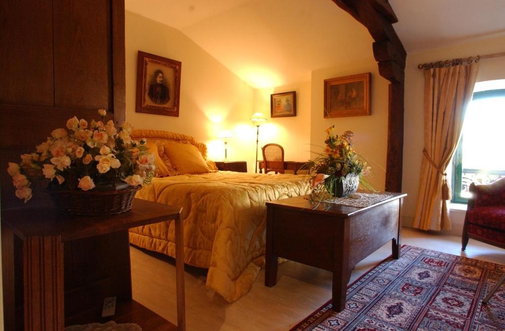 Au Fond De La Cour Bed & Breakfast Veyre-Monton Phòng bức ảnh